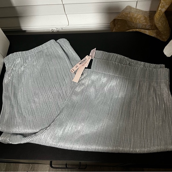 Victoria’s Secret shimmery Plissee - Picture 6 of 9